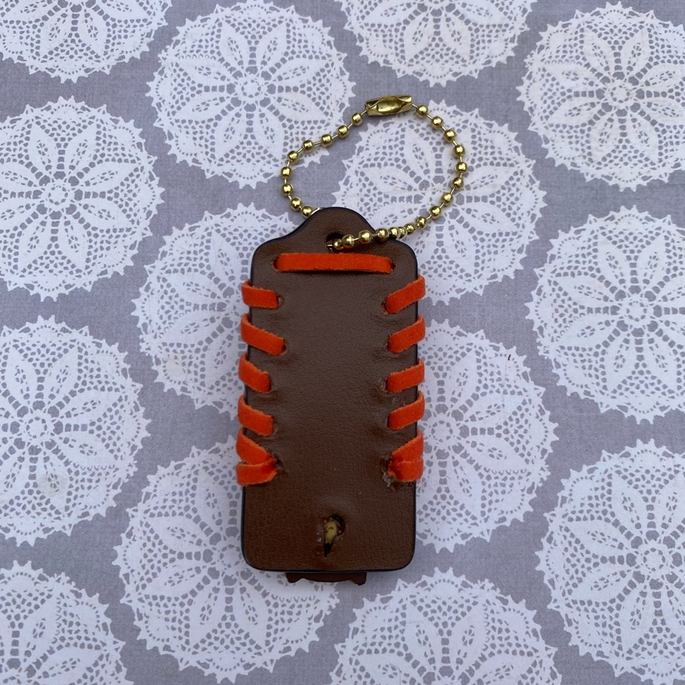 Coach Custom Disney Tsum Tsum Pooh Hang Tag - Picture 2 of 8